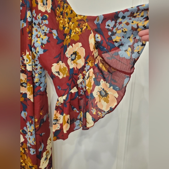 UMGEE Fall Colors Umgee Deep Burgundy Floral Midi Dress with Ruffled Sleeves 1X - Picture 2 of 3